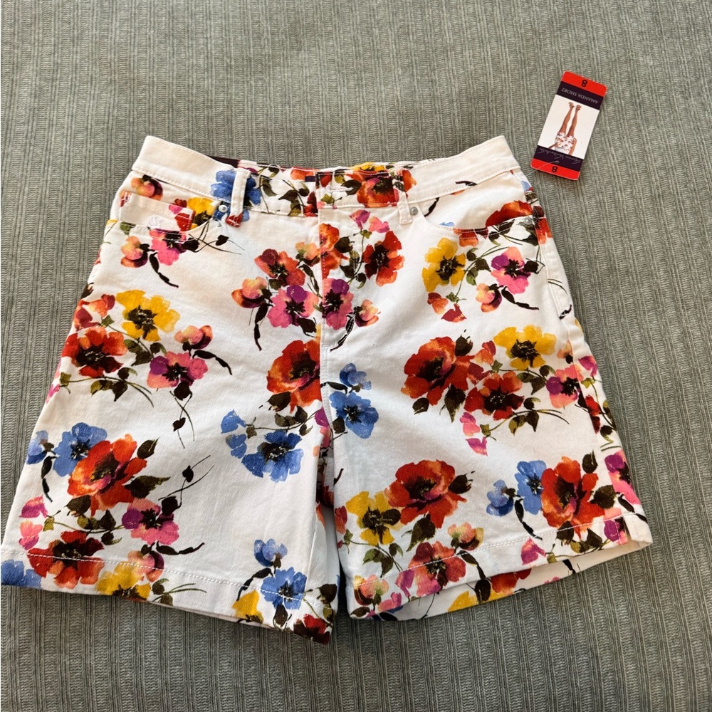 Brand new Gloria Shorts size 8
